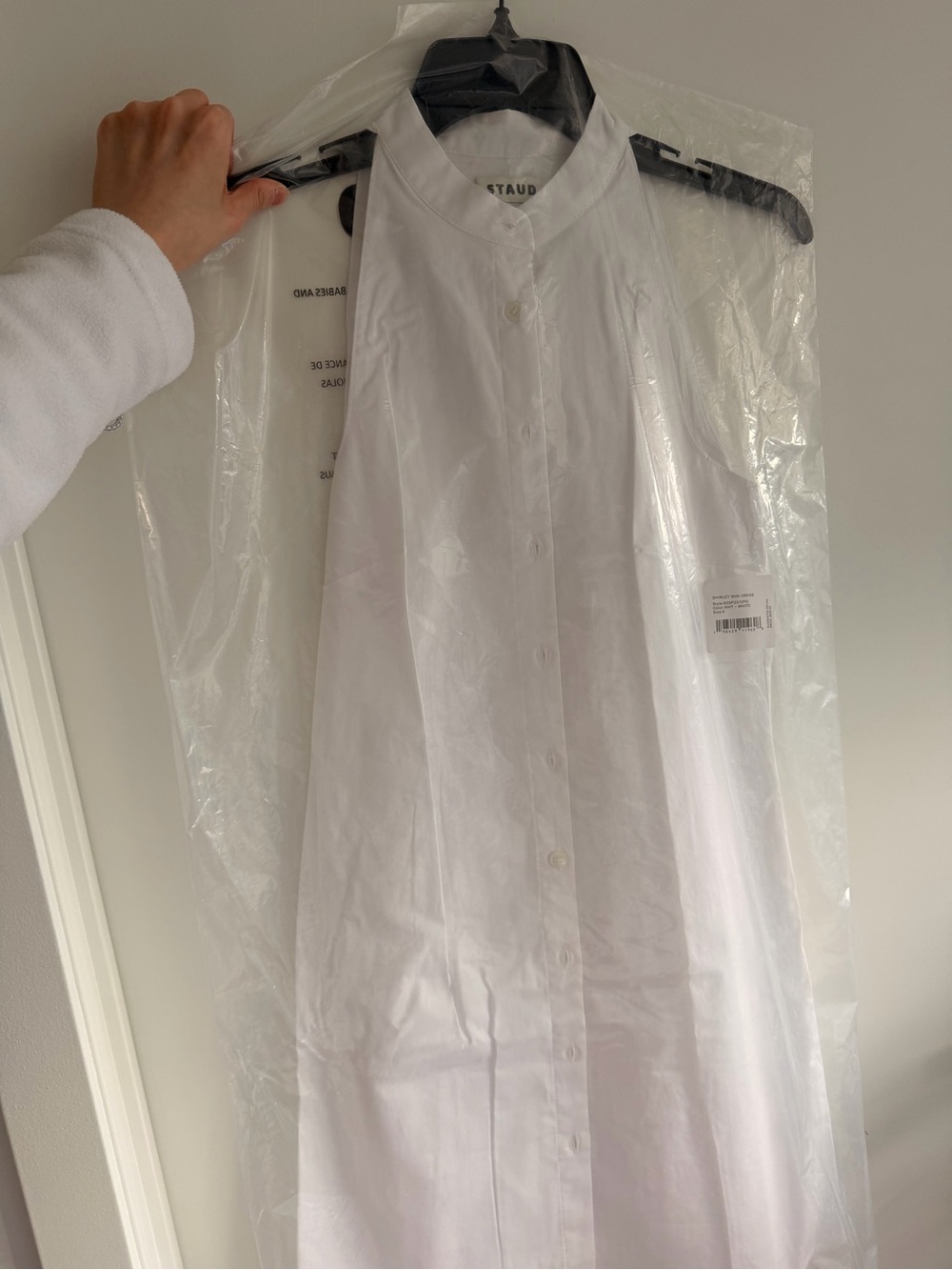 STAUD White Sleeveless Button-Front Shirt